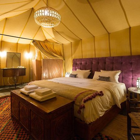 Merzouga Luxury Desert Lodge Taouz Bagian luar foto