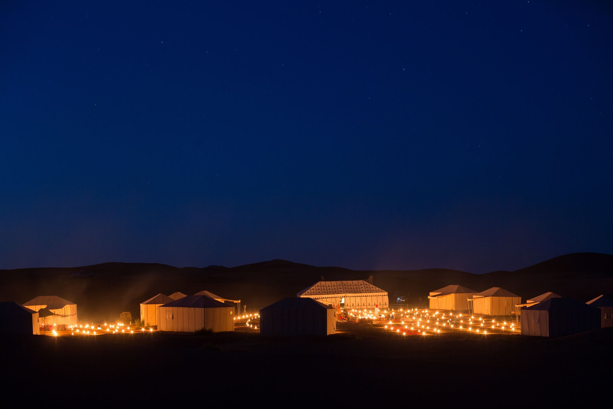 Merzouga Luxury Desert Lodge Taouz Bagian luar foto